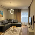 Appartamento Luxora Stays *