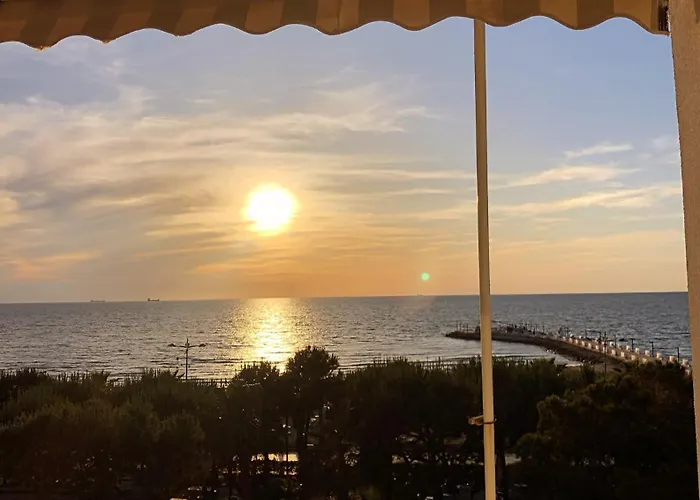 Bellavista Qerret * Golem (Tirana)